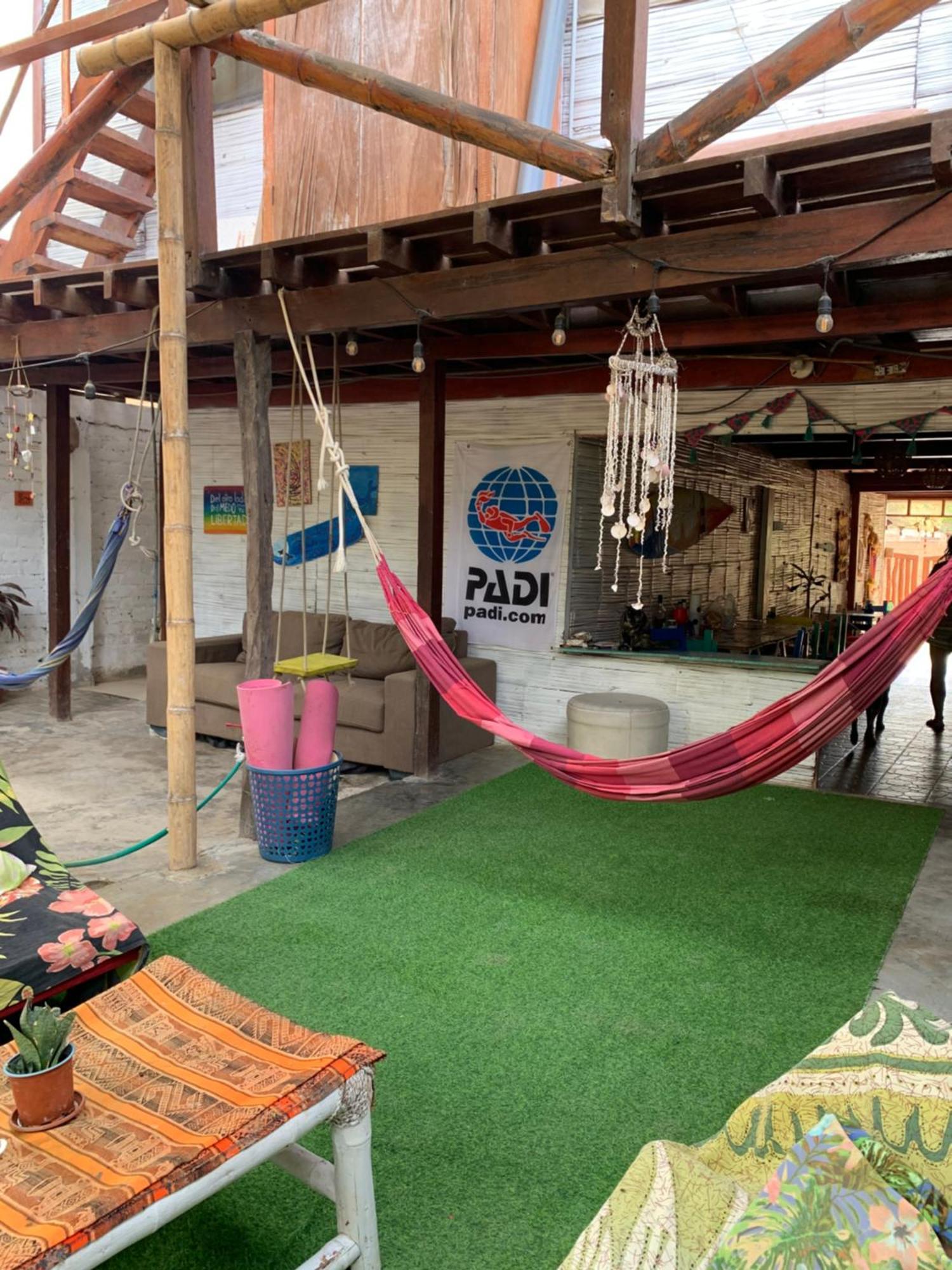 Wiracocha Hostal 만코라 외부 사진