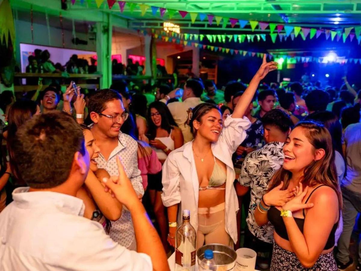 Wiracocha Hostal 만코라 외부 사진